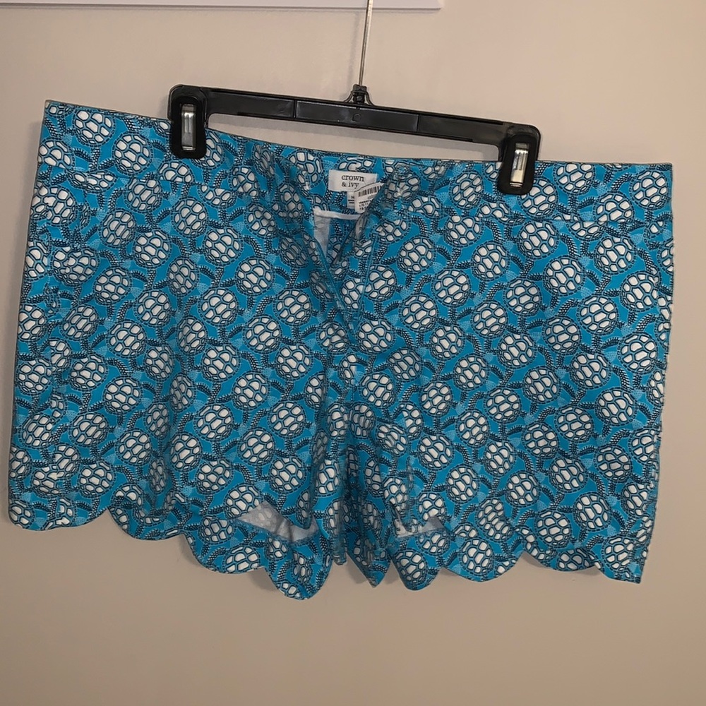 Size 16 blue crown & ivy shorts
